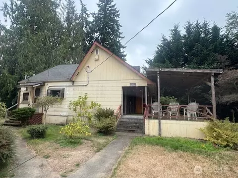 20220 33rd Ave NE, Lake Forest Park, WA 98155