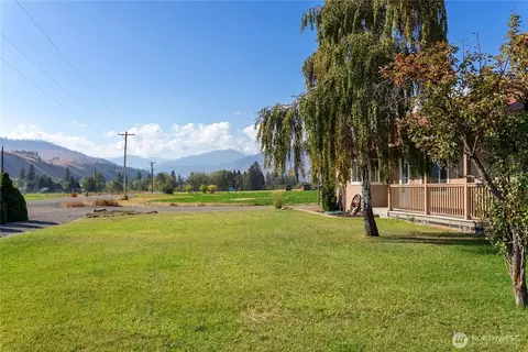 Exterior - 245 Twisp-carlton Rd, Twisp, WA 98856 photo 4 of 15