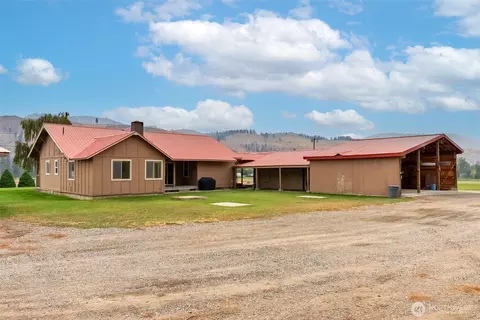 Exterior - 245 Twisp-carlton Rd, Twisp, WA 98856 photo 6 of 15