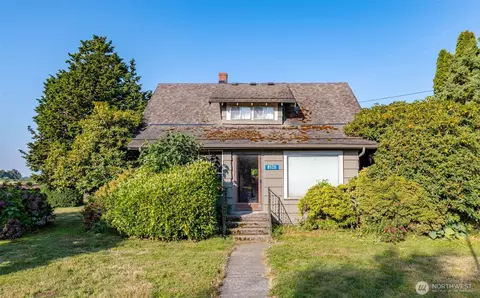 8520 District Line Rd, Burlington, WA 98233
