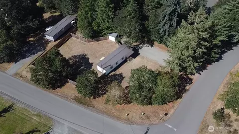 987 Tipsoo Loop N, Rainier, WA 98576 photo 15