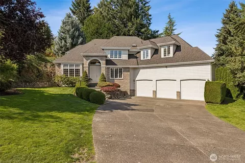 3910 Curran Ln W, University Place, WA 98466