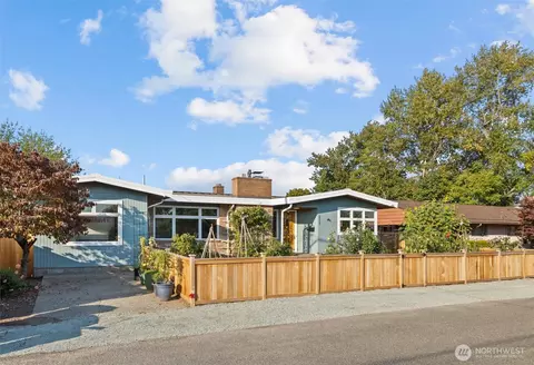 2332 S Juneau St, Seattle, WA 98108