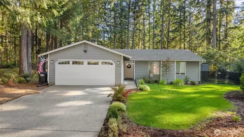 8025 Wood Ibis Dr SE, Olympia, WA 98513
