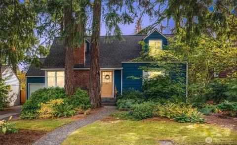3129 NE 84th St, Seattle, WA 98115