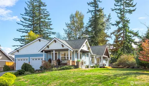 1471 Sunnybrook Ln, Bellingham, WA 98226
