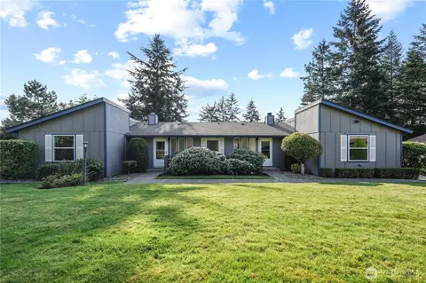 8106 8108 41st Street Ct W, University Place, WA 98466