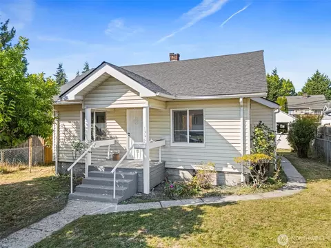 1906 S Hosmer St, Tacoma, WA 98405