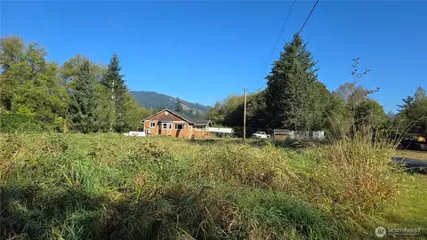 5190 Np Rd, Acme, WA 98220