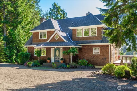 24 Broadway Hill Rd, Hoquiam, WA 98550