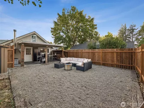 1921 Division St, Enumclaw, WA 98022 photo 27