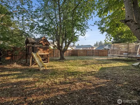 1921 Division St, Enumclaw, WA 98022 photo 31