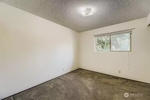Bedroom - 114 212th St SE, Bothell, WA 98021 photo 2 of 4