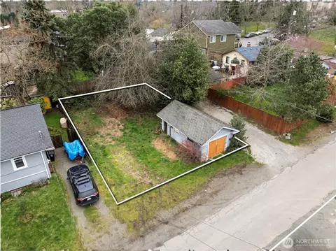 9017 12th Ave S, Seattle, WA 98108