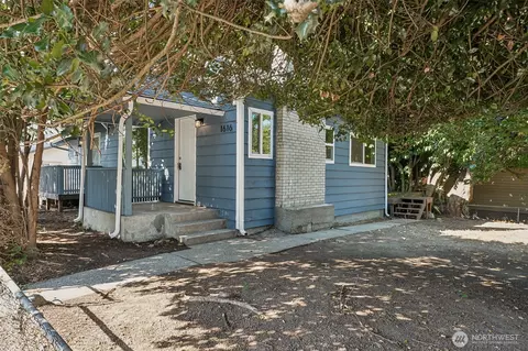 1616 11th St, Bremerton, WA 98337