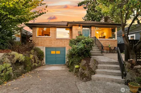 7542 25th Ave NW, Seattle, WA 98117