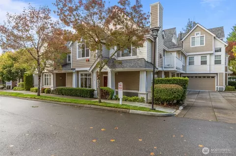 1416 Huckleberry Cir, Issaquah, WA 98029