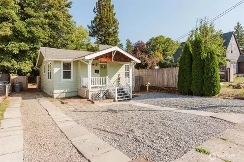 122 Arvon Ave, Bremerton, WA 98312