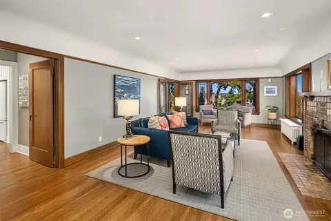 Living - 2055 E Crescent Dr, Seattle, WA 98112 photo 3 of 5
