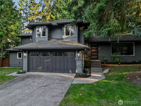 20713 NE 44th St, Sammamish, WA 98074