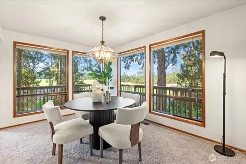 Dining - 140 Sunset Pl, Sequim, WA 98382 photo 2 of 3