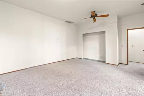 Bedroom - 140 Sunset Pl, Sequim, WA 98382 photo 3 of 3
