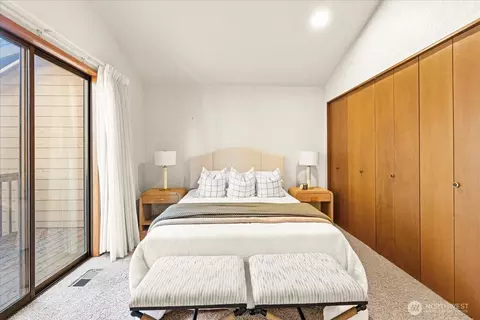 Bedroom - 140 Sunset Pl, Sequim, WA 98382 photo 2 of 3