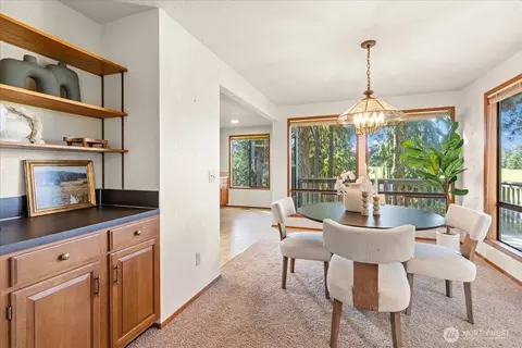 Dining - 140 Sunset Pl, Sequim, WA 98382 photo 1 of 3