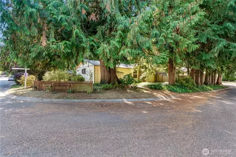 Exterior - 14130 57th Dr SE, Everett, WA 98208 photo 7 of 7