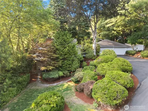 3216 142nd Pl NE, Bellevue, WA 98007