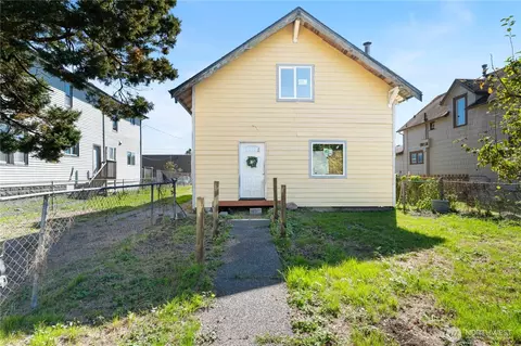 515 W 1st St, Aberdeen, WA 98520