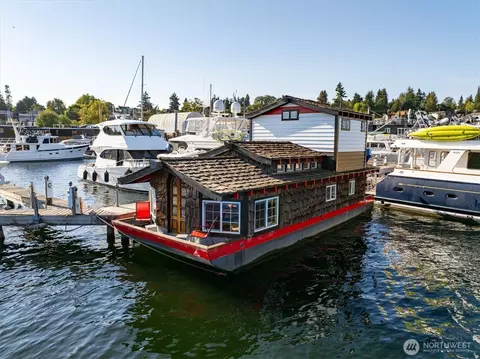 2401 N Northlake Way #L6, Seattle, WA 98103