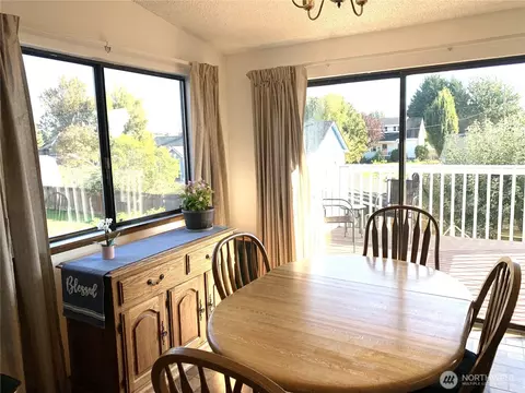 416 Meade Ave, Sumner, WA 98390 photo 5