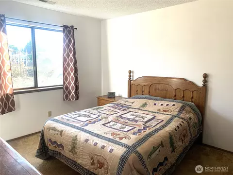 416 Meade Ave, Sumner, WA 98390 photo 16