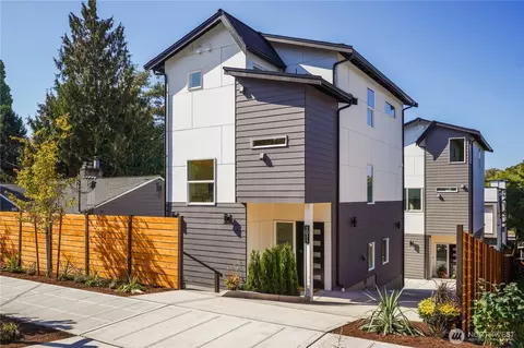 9011 14th Ave SW, Seattle, WA 98106