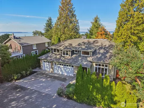 961 Cedar St, Edmonds, WA 98020