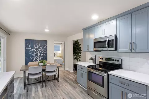 Kitchen - 11705 Silver Way, Everett, WA 98208 photo 5 of 5