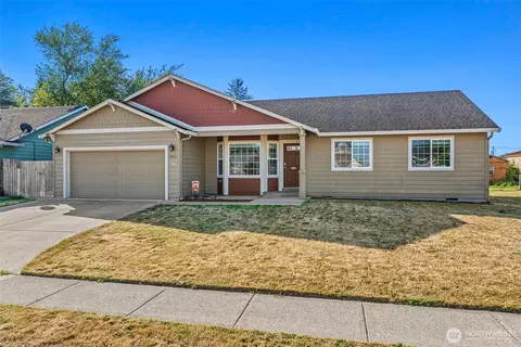 202 Wyatt Dr, Kelso, WA 98626