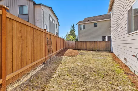 Exterior - 16225 1st Pl W, Bothell, WA 98012 photo 5 of 9