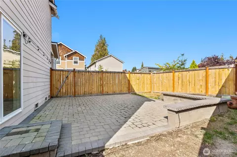 Exterior - 16225 1st Pl W, Bothell, WA 98012 photo 2 of 9