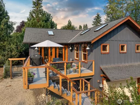 81 Vancouver Dr, Port Townsend, WA 98368