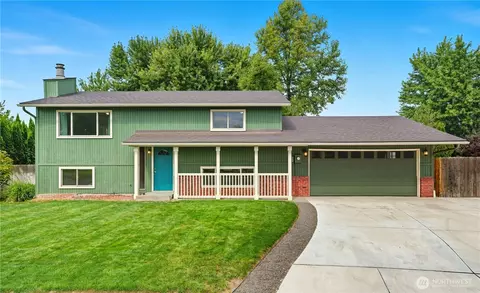 1419 SE Independence Dr, College Place, WA 99324