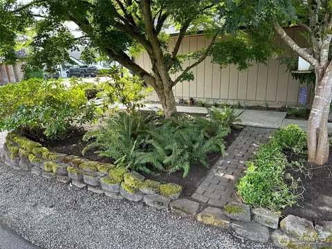6310 Olympic Dr SE #A & B, Everett, WA 98203 photo 4