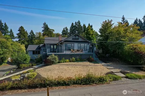 343 Farragut Ave N, Port Orchard, WA 98366