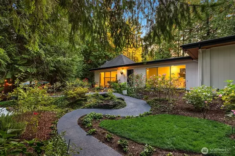 10825 Brownsville Hwy NE, Poulsbo, WA 98370