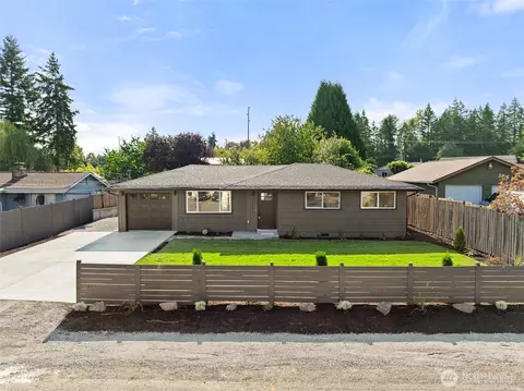 11703 SE 160th St, Renton, WA 98058