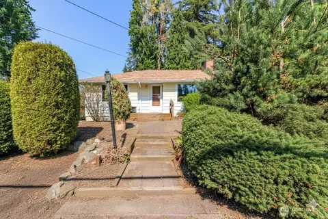 132 S 197th St, Des Moines, WA 98148