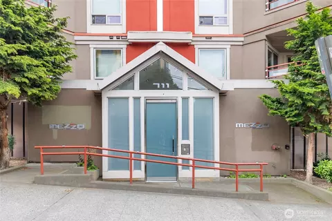 711 E Denny Way #303, Seattle, WA 98122