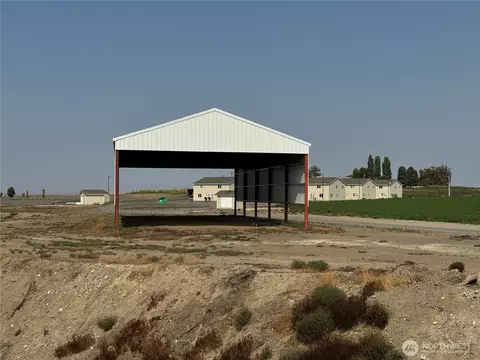 9002 Omer Rd, Othello, WA 99344 photo 2