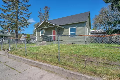 205 Grant St, Kelso, WA 98626